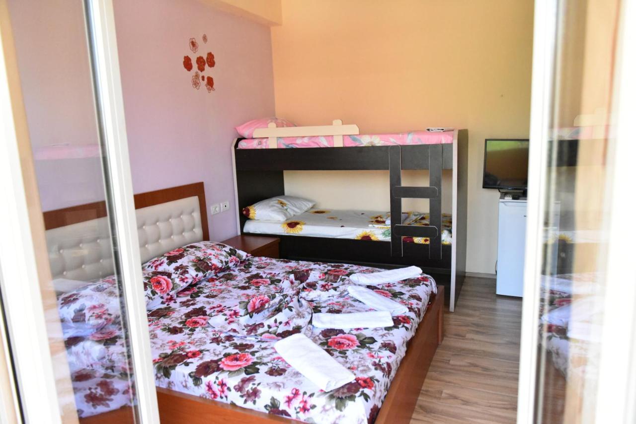 Hotel Kriti Max , Shengjin Shëngjin Esterno foto