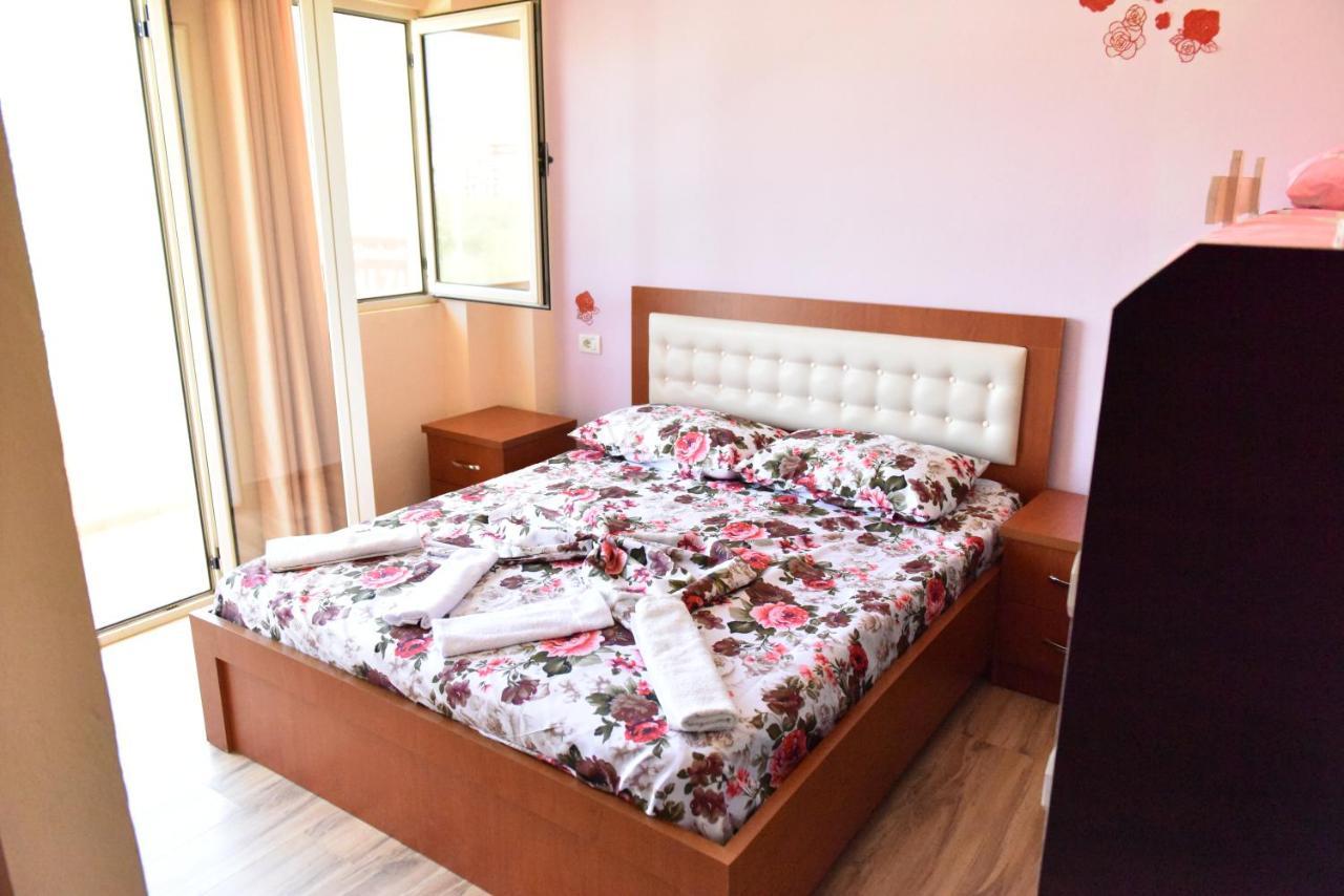 Hotel Kriti Max , Shengjin Shëngjin Esterno foto