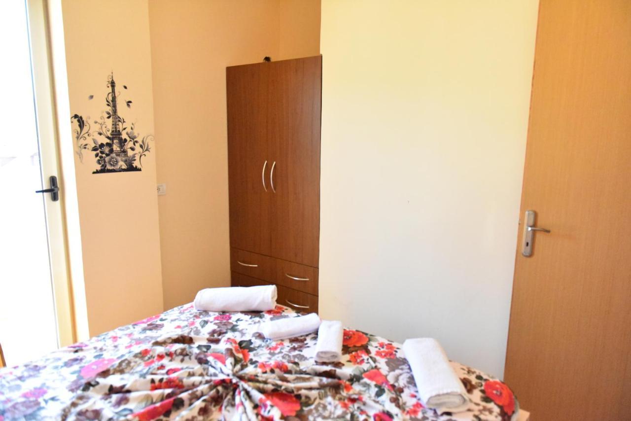 Hotel Kriti Max , Shengjin Shëngjin Esterno foto