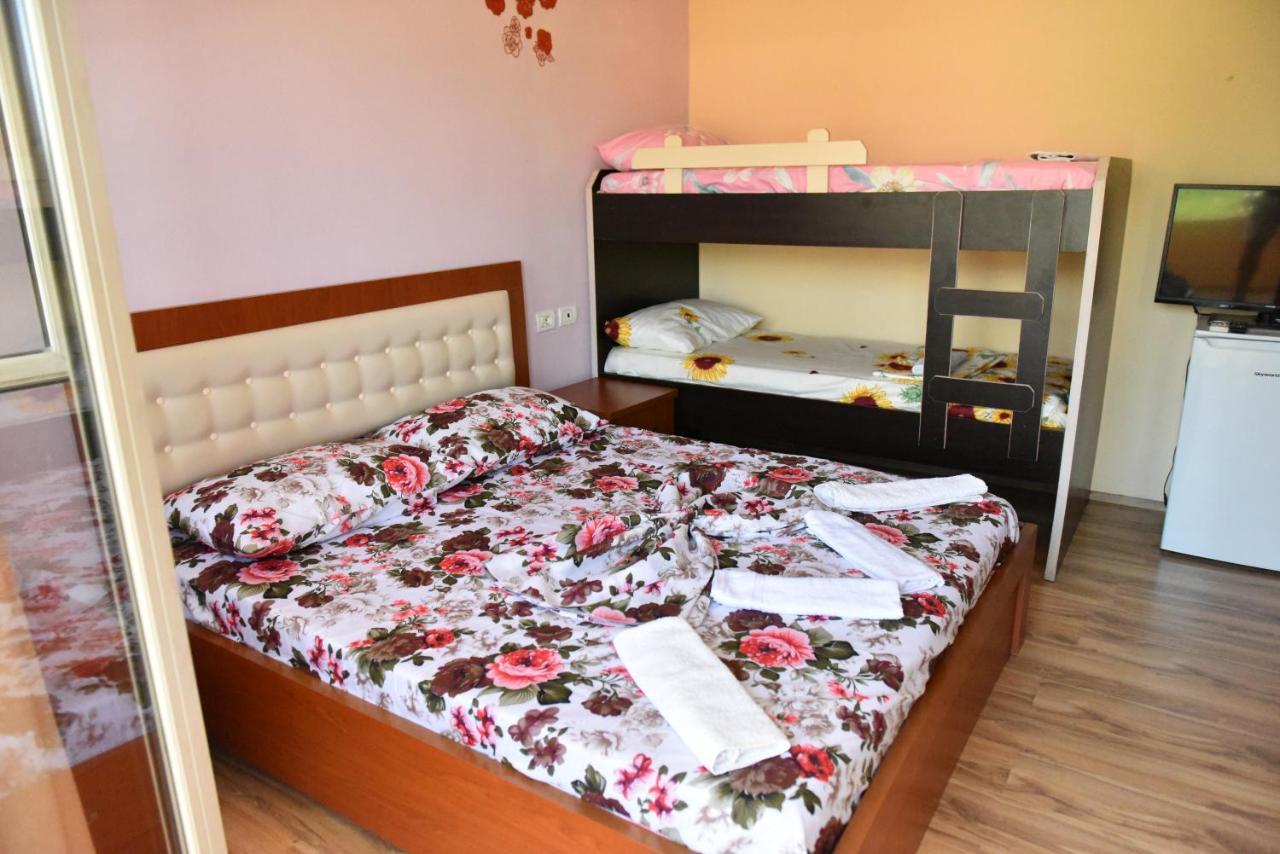 Hotel Kriti Max , Shengjin Shëngjin Esterno foto