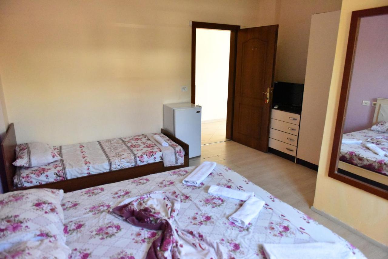 Hotel Kriti Max , Shengjin Shëngjin Esterno foto