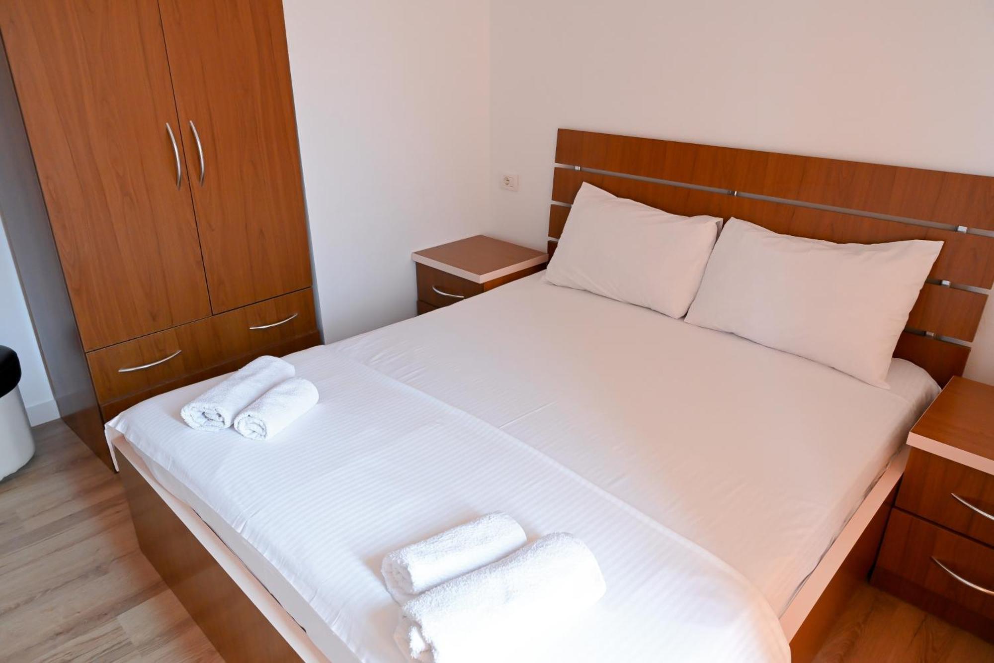 Hotel Kriti Max , Shengjin Shëngjin Esterno foto