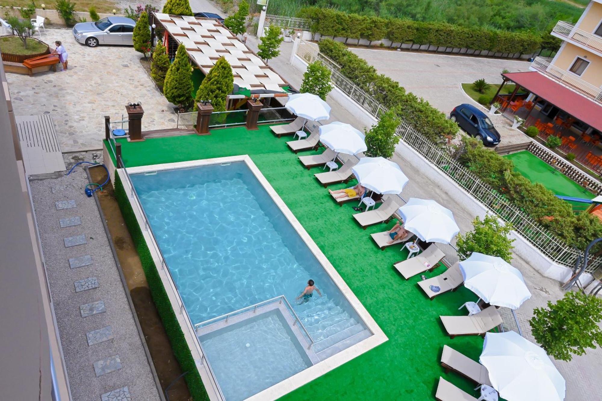Hotel Kriti Max , Shengjin Shëngjin Esterno foto